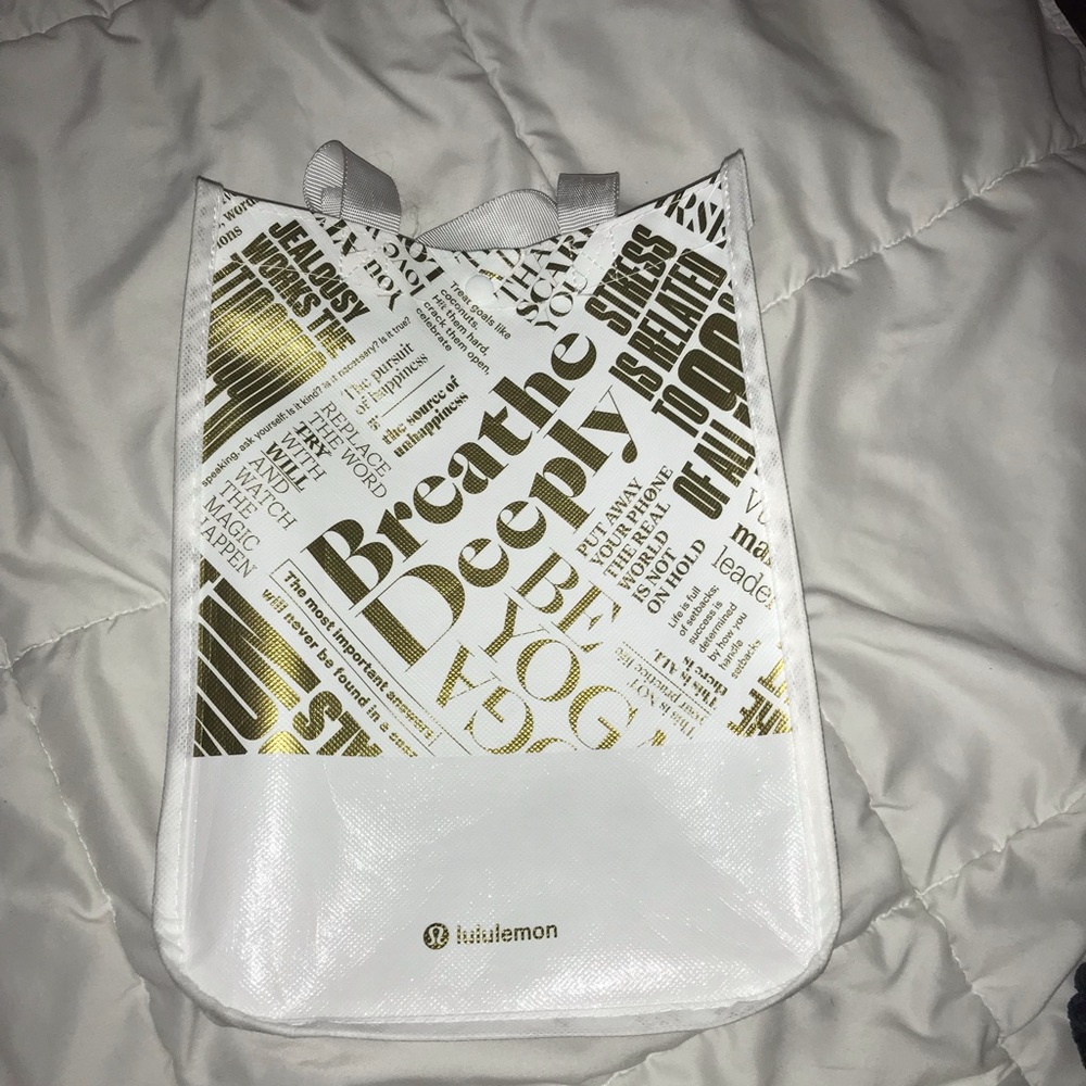 Lulu lemon small bag